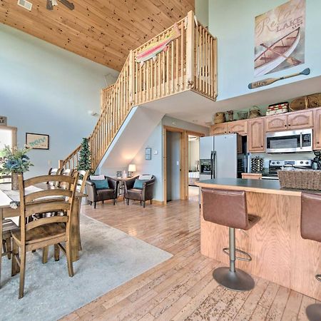 Sevierville Lake House With Deck And Foosball Table! 外观 照片