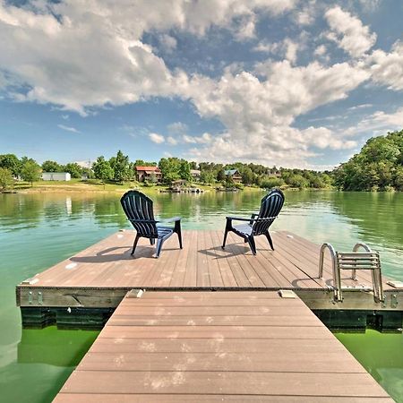 Sevierville Lake House With Deck And Foosball Table! 外观 照片