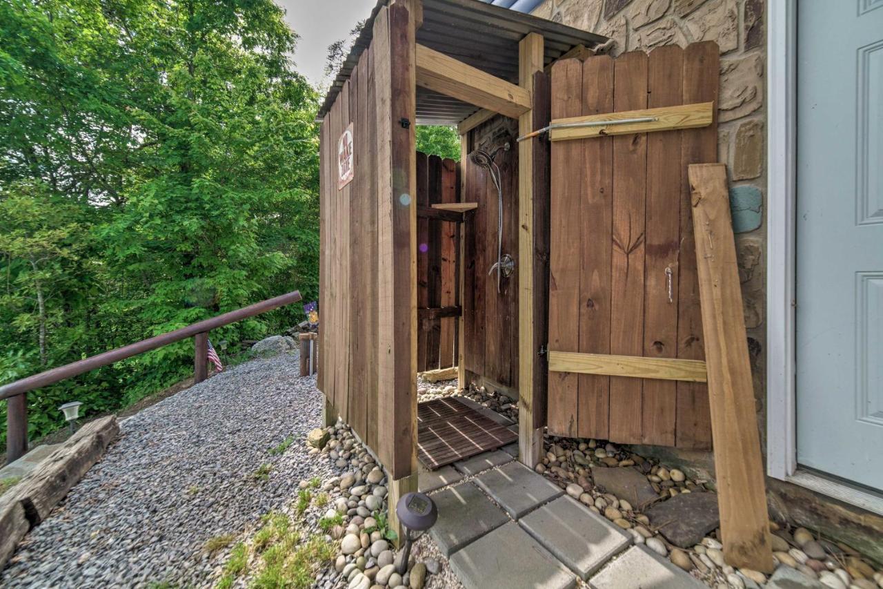 Sevierville Lake House With Deck And Foosball Table! 外观 照片