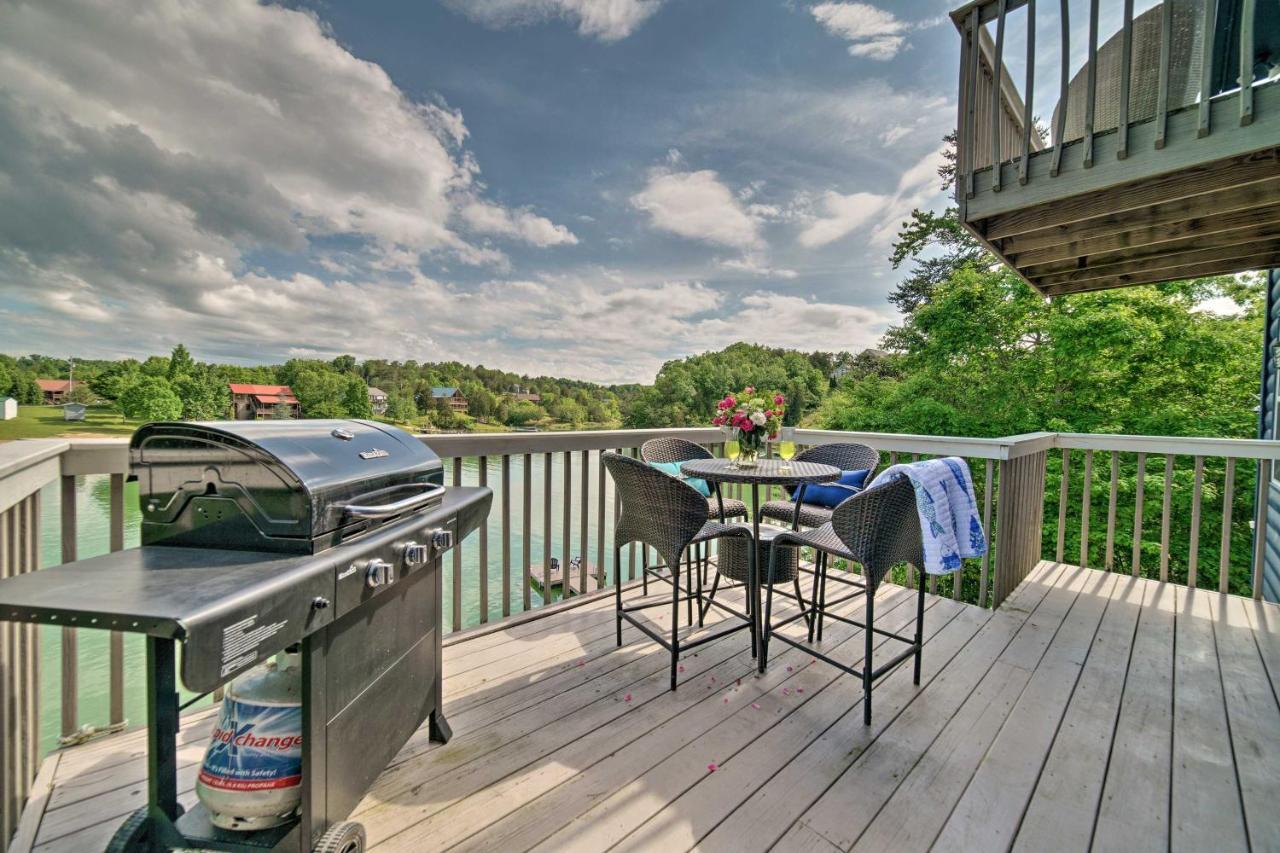 Sevierville Lake House With Deck And Foosball Table! 外观 照片